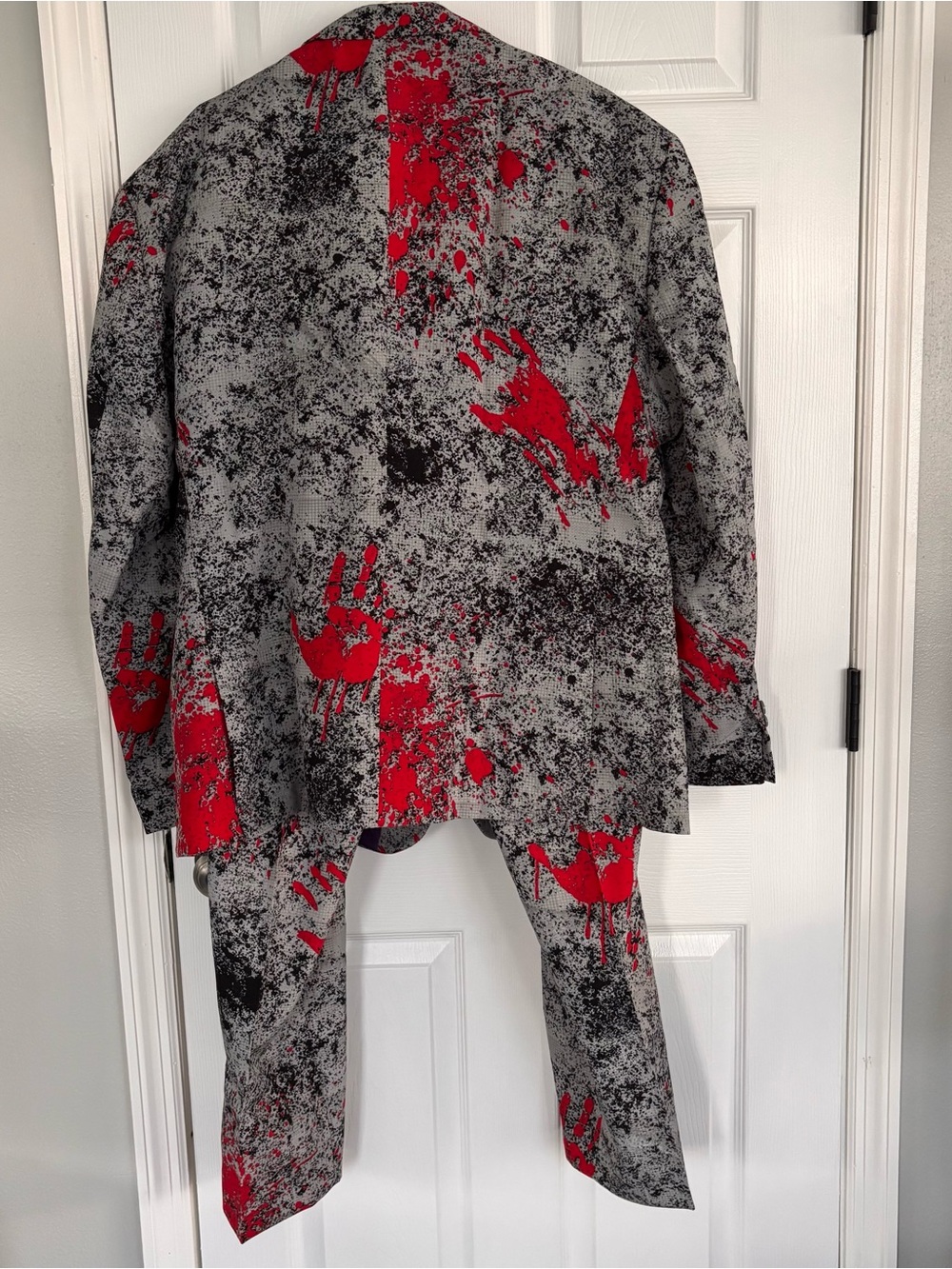 Oppo Gray Suit with Red Splatter Print - Picture 2 of 9